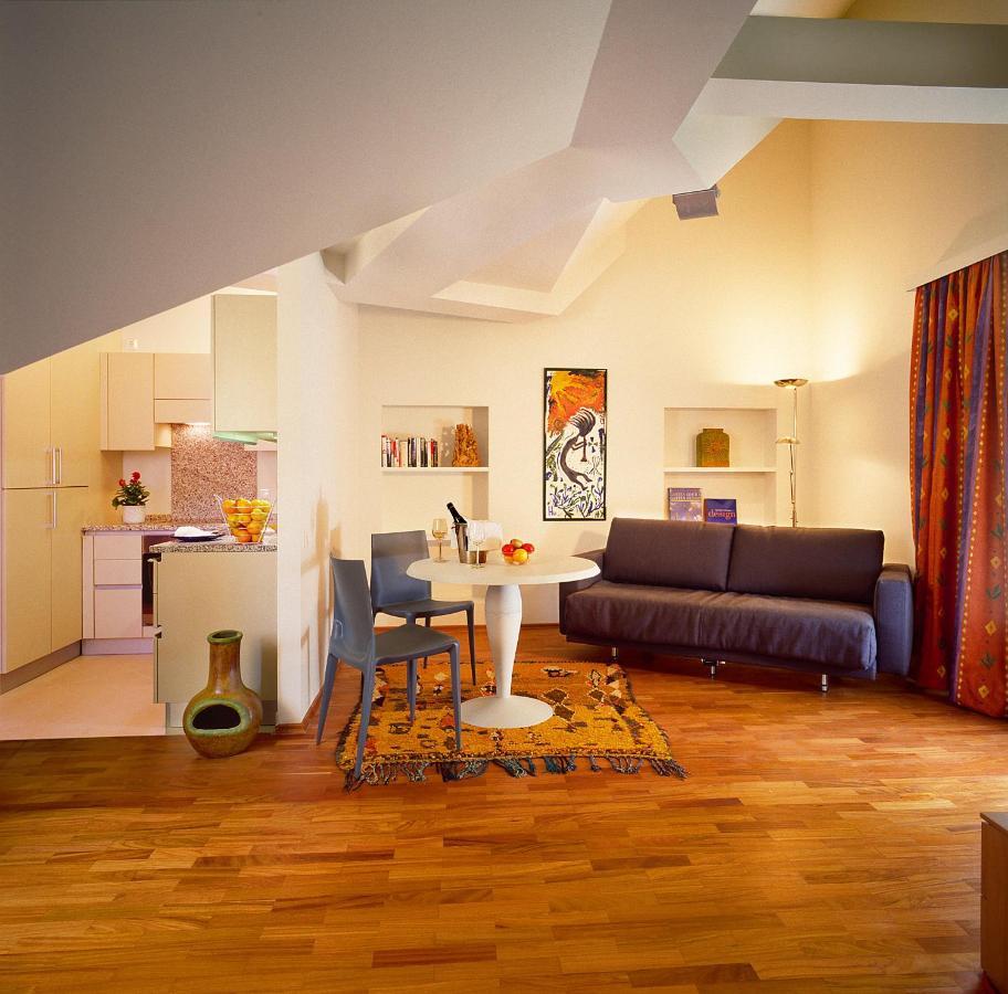 Schlossquadrat Apartment 16 Vienna Esterno foto